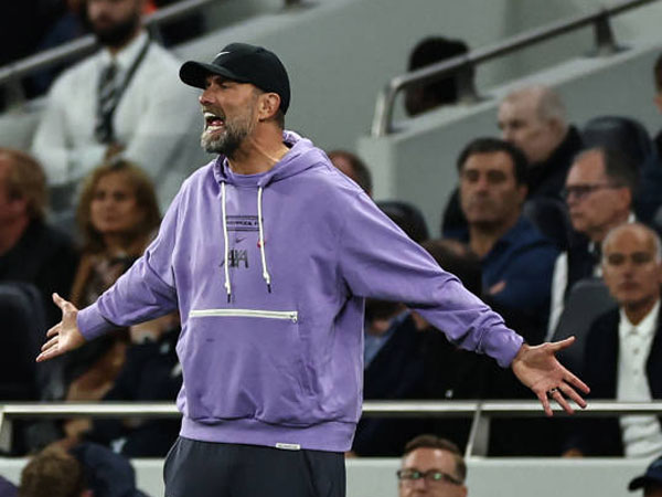 Banyak Buat 'Keputusan Gila', Jurgen Klopp Kritik Wasit Simon Hooper