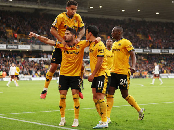 Kalahkan Manchester City, Gary O'Neil Puji Komitmen Para Pemain Wolves