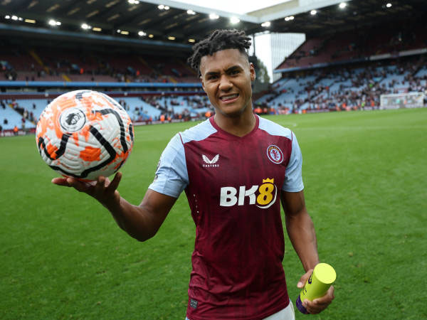 Ollie Watkins Seharusnya Cetak Empat Gol ke Gawang Brighton