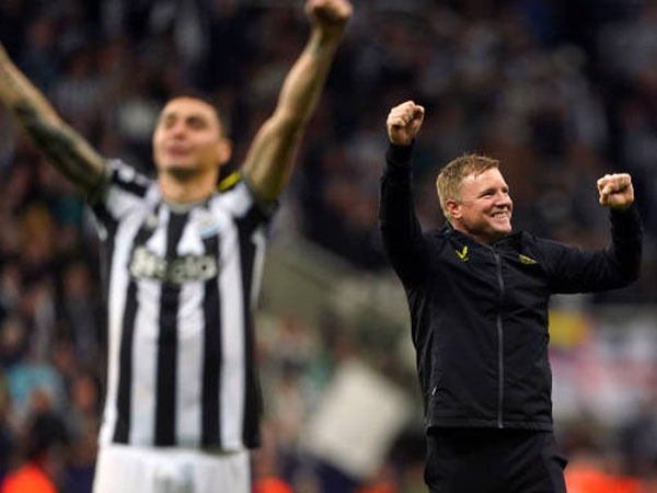 Newcastle United Sikat Habis PSG, Eddie Howe: Malam yang Luar Biasa!