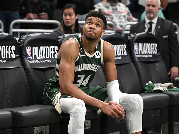 Adam Silver akan pertimbangkan permintaan Giannis Antetokounmpo gelar laga pramusim di Yunani.