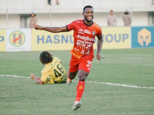 Winger Bali United, Privat Mbarga dipanggil timnas Kamboja