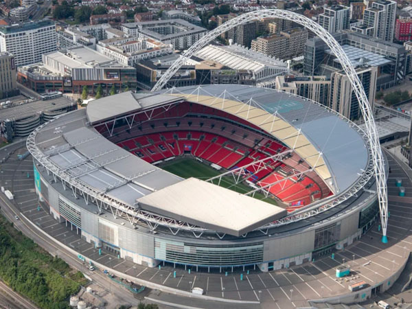Pertandingan persahabatan internasional Inggris melawan Australia akan digelar di Stadion Wembley pada Jumat (13/10) malam. (Foto: CNN)