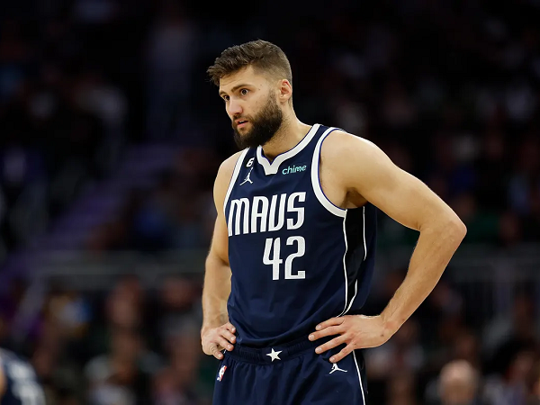 Maxi Kleber bersemangat bawa Dallas Mavericks bangkit.
