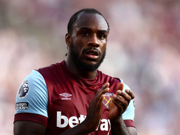 Striker West Ham Bicara Tentang Persaingan Penjaga Gawang di Arsenal