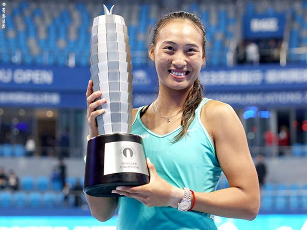 Zheng Qinwen Terseok-Seok Demi Kukuhkan Diri Jadi Juara Di Zhengzhou