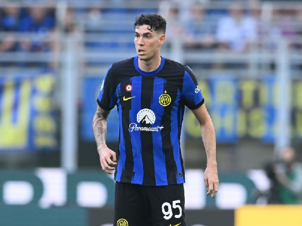 Chelsea mempertimbangkan untuk mendatangkan Alessandro Bastoni