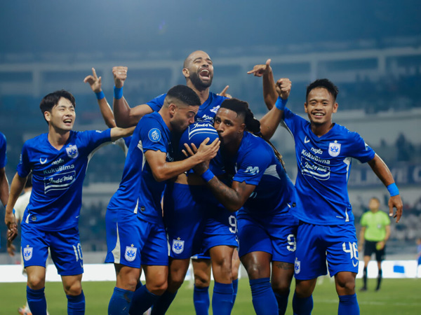 Pemain PSIS Semarang, Lucas Gama Moreira merayakan gol ke gawang Persija Jakarta