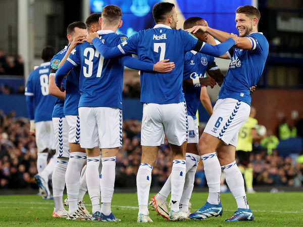 Dibobol Mantan Pemain, Everton Singkirkan Burnley Dari Piala Carabao