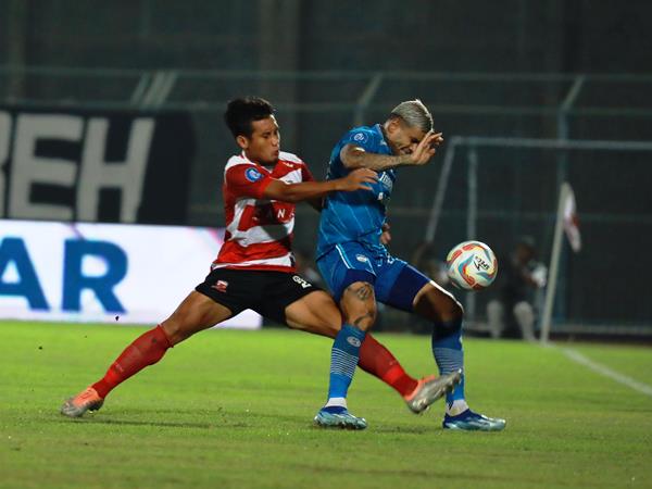 Pelatih Madura United kecewa timnya kalah di kandang dari Persib