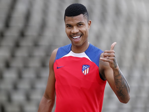 Bek kiri Atletico Madrid