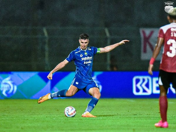 Nick Kuipers jadi pahlawan kemenangan Persib