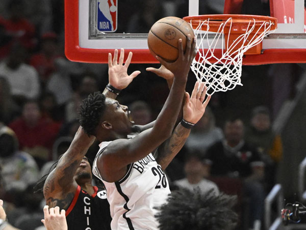 Dorian Finney-Smith mencetak 21 poin saat Brooklyn Nets mengalahkan Chicago Bulls 109-107. (Foto: AP)