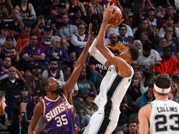 Victor Wembanyama Tetap Rendah Hati Saat Spurs Kalahkan Suns