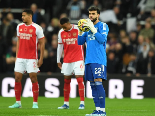 Penjaga gawang Arsenal, David Raya