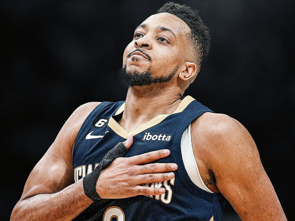 Ini kedua kalinya CJ McCollum harus berurusan dengan pneumotoraks, pernah didiagnosis saat memperkuat Portland Trail Blazers pada Desember 2021. (Foto: X.com)