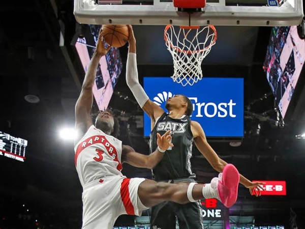 Victor Wembanyama Bikin Rekor Baru Saat Spurs Dikalahkan Raptors