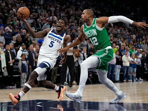 Performa apik Anthony Edwards saat kalahkan Boston Celtics buat Chris Finch terkesan.