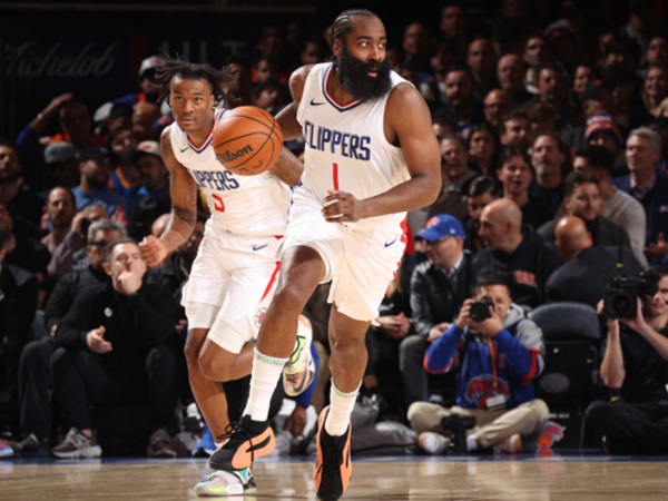 James Harden Merasa Aneh Mengenai Debutnya Bersama Clippers