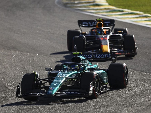 Duel sengit melawan Fernando Alonso begitu dinikmati oleh Sergio Perez.