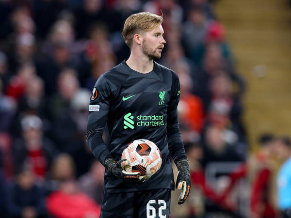 Caoimhin Kelleher: Liverpool Ingin Pertahankan Momentum di Liga Europa