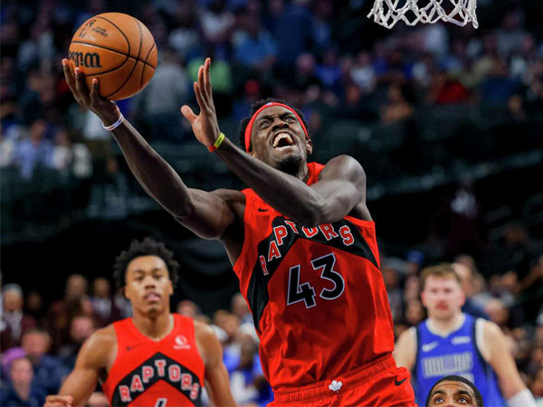 Pascal Siakam mengemas 31 poin dan 12 rebound saat Toronto Raptors menang 127-116 atas Dallas Mavericks. (Foto: AFP)