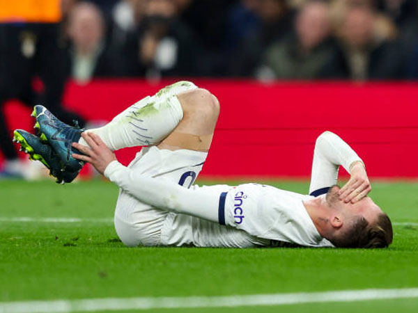 Ange Postecoglou Konfirmasi Absennya James Maddison Hingga Awal Tahun Baru