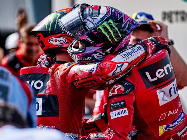 Francesco Bagnaia sebut Enea Bastianini layak menang di GP Malaysia.