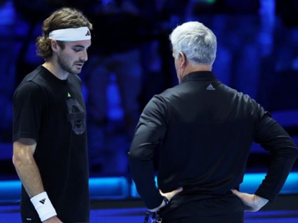 Ini Pandangan Brutal Stefanos Tsitsipas Tentang Novak Djokovic Jelang ATP Finals