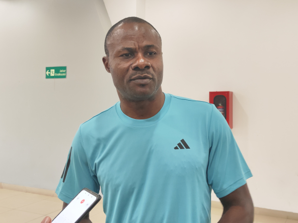 Mantan striker Persib, Ekene Ikenwa kembali ke Bandung untuk pantau pemain potensial di Piala Dunia U-17