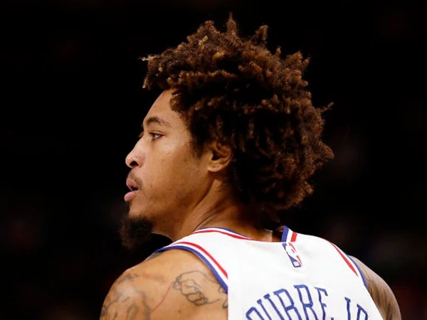 Kelly Oubre Alami Patah Tulang Setelah Ditabrak Mobil