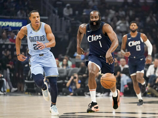 Tyronn Lue tidak mau James Harden terlalu memaksakan diri.