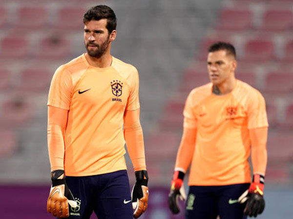 Ederson Absen, Alisson Kembali Jaga Gawang Timnas Brasil