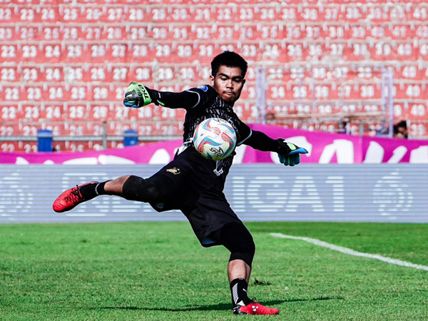 Persik Kediri lepas Kurniawan Kartika Ajie