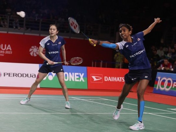 Singkirkan Tuan Rumah, Pearly/ Thinaah ke Perempat Final Japan Masters 2023