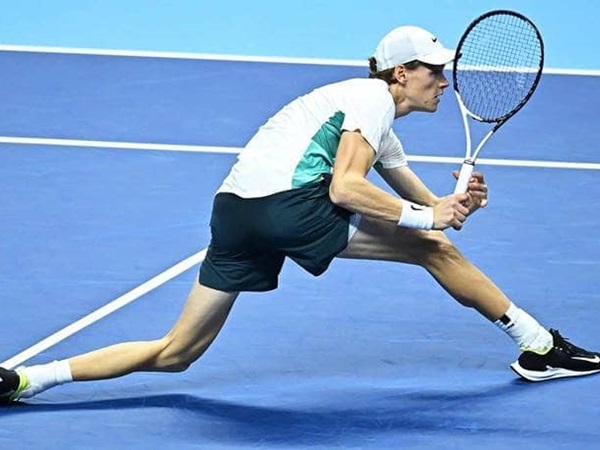 Jinakkan Holger Rune, Jannik Sinner Puncaki Grup Hijau Di Turin