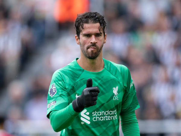 Penyelamatan Paling 'Membekas' Bagi Alisson Becker di Premier League