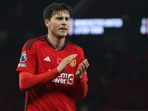 Victor Lindelof.