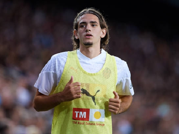 Bek Valencia, Yarek Gasiorowski, berada dalam radar Arsenal