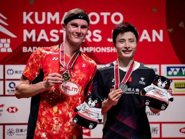 Kalahkan Shi Yuqi, Viktor Axelsen Juara Kumamoto Japan Masters 2023