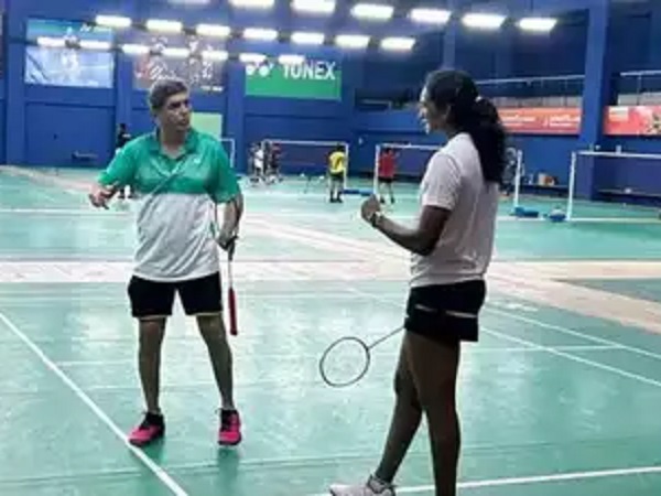 PV Sindhu Berguru Kepada Legenda Bulutangkis India, Prakash Padukone