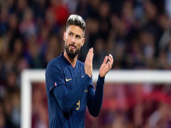 Olivier Giroud bicara soal targetnya sebagai pemain, di usianya yang telah memasuki masa pensiun / via AFP