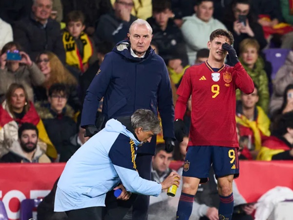 Pique Memberikan Beberapa Nasihat untuk Gavi