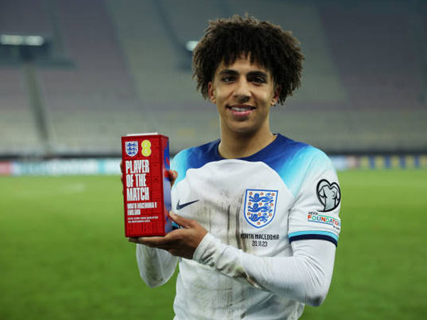 Gareth Southgate Ingin Rico Lewis Jadi Bek Kiri Permanen