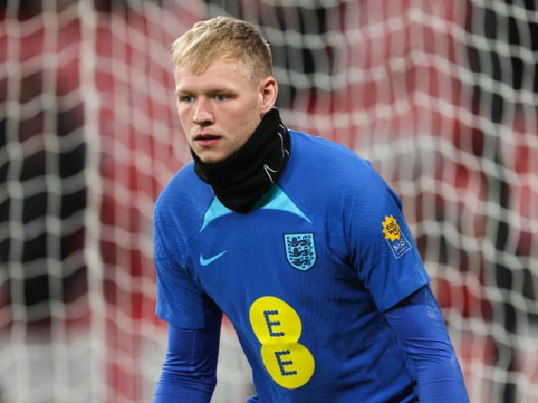 Aaron Ramsdale menghadapi situasi yang rumit di Arsenal