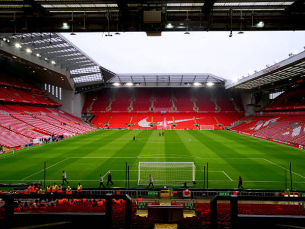 Liverpool Targetkan Pembukaan Sebagian Anfield Road Lawan Manchester United