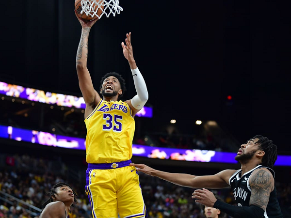 Christian Wood coba nikmati peran barunya bersama Lakers.