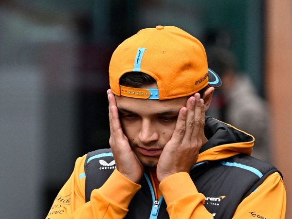 Lando Norris heran dengan aksi agresif dari Sergio Perez.