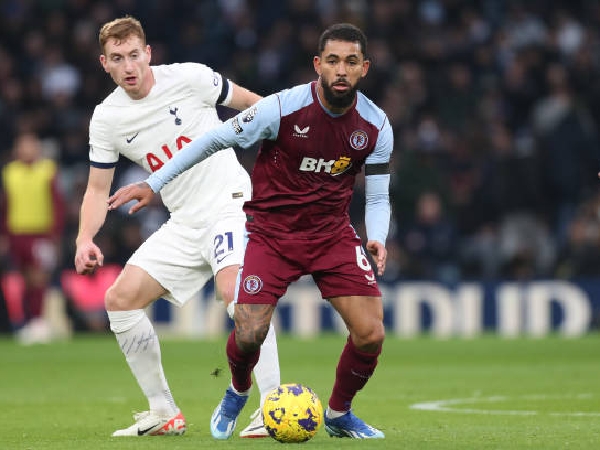 Unai Emery tidak ingin berpisah dengan Douglas Luiz