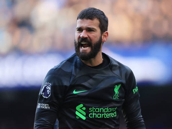 Penampilan Alisson Becker Melawan City Tuai Kritik Dari Eks Liverpool